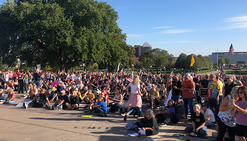 Thousands Attended Medical Freedom Rally Featuring Del Bigtree