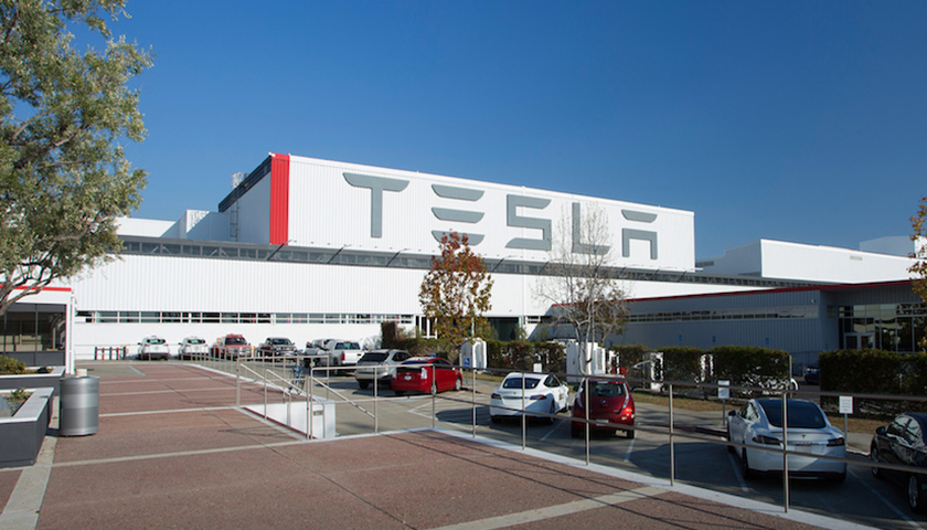 Elon Musk’s Tesla to Move Headquarters from California to Texas