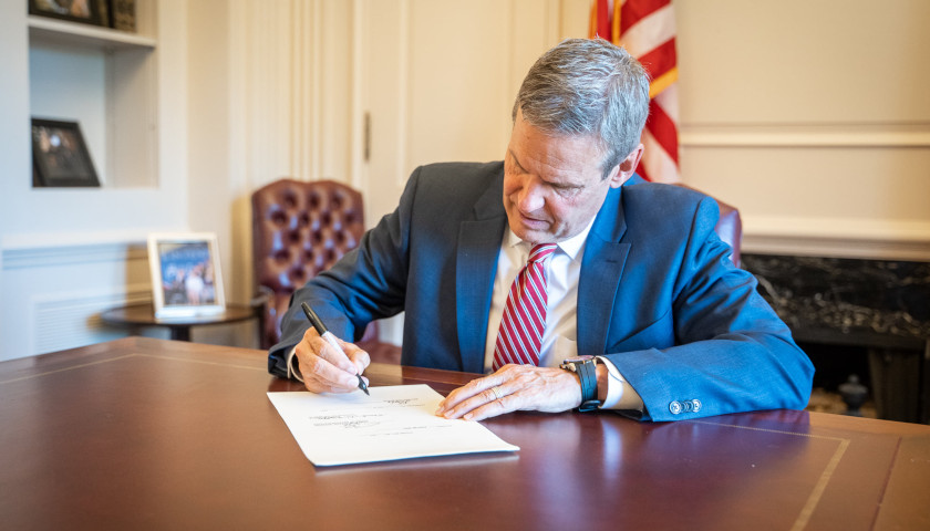 Resolution to Potentially Nullify Federal COVID Mandates Now on Tennessee Gov. Bill Lee’s Desk
