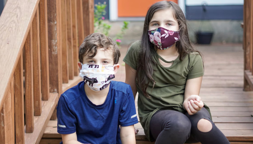 Four Major School Districts Plan to Defy Youngkin Mask Mandate Ban