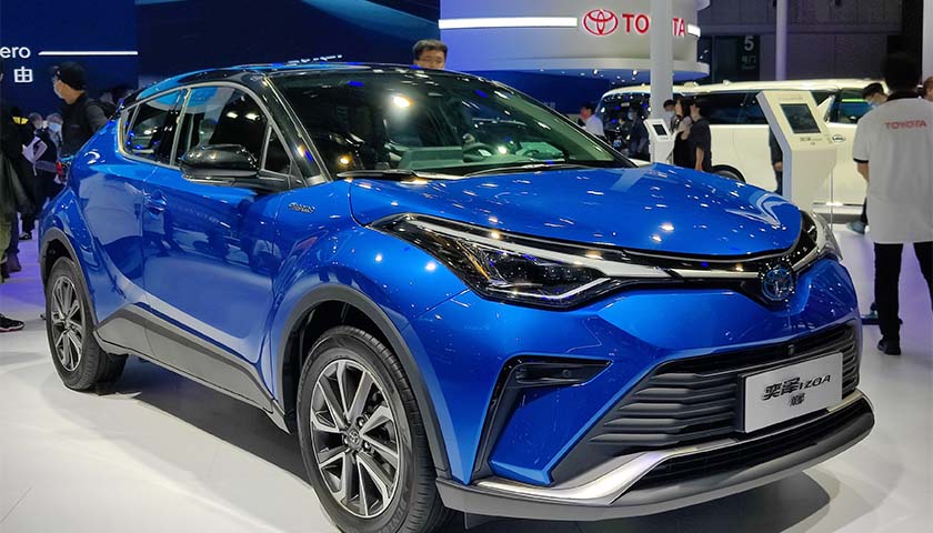 Toyota Smashes GM’s 90-Year Streak as Top U.S. Car Seller