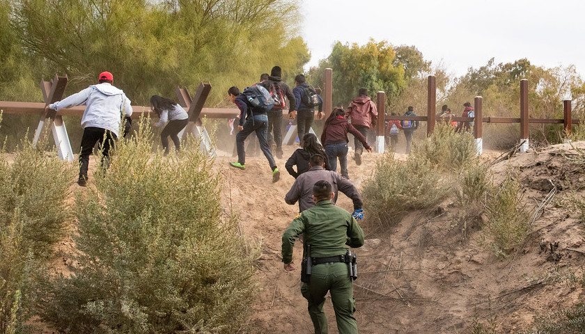 Number of Illegal Migrants Evading Arrest Exploded by 900 Percent Along Northern Border Region