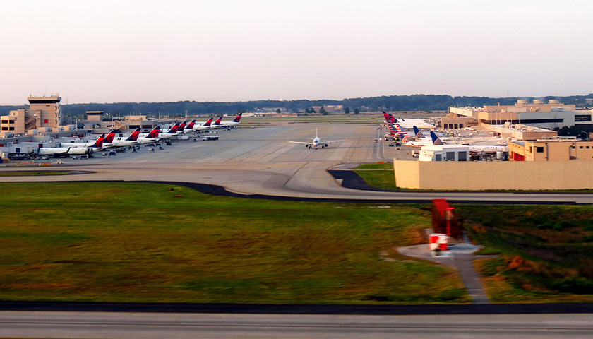 Atlanta’s Airport to Receive $18.4M Federal Grant to Reconstruct Aging Taxiways