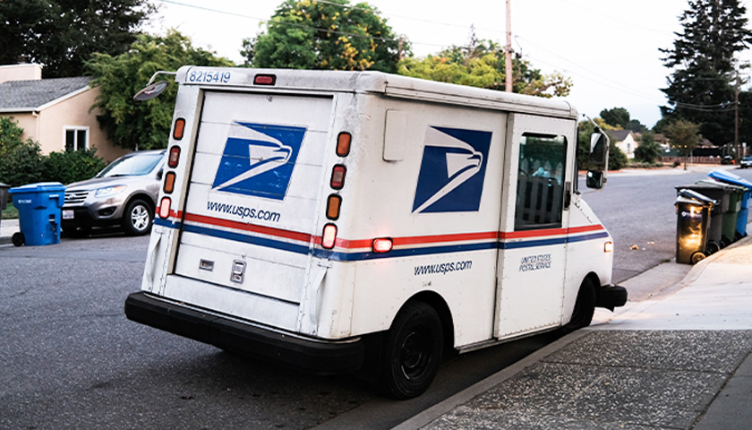 Knoxville USPS Employee Robbed at Gunpoint While USPS Works to Protect Mail Carriers