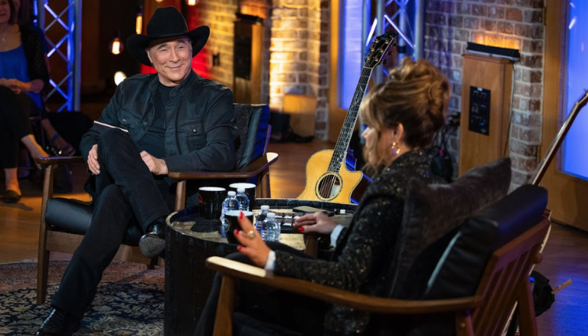 Circle TV Announces New Season of ‘Talking in Circles With Clint Black’