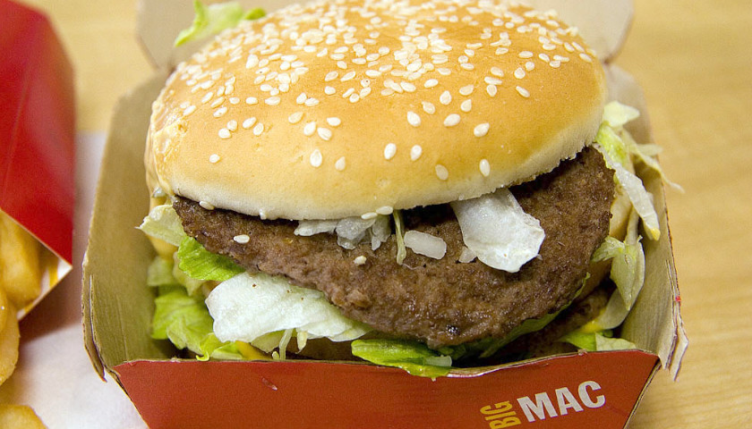 Economist Uses Big Mac Price Index to Analyze Inflation, Impact of Food Costs