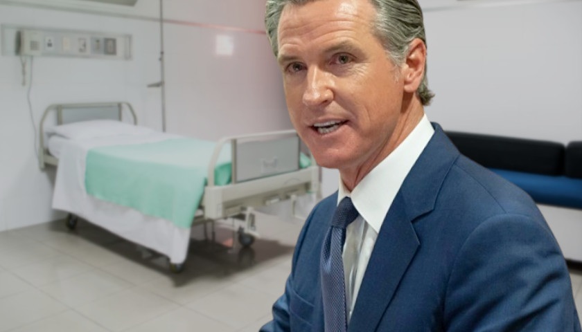 Gavin Newsom Signs Bill Allowing Arizona Doctors to Perform Abortions in California