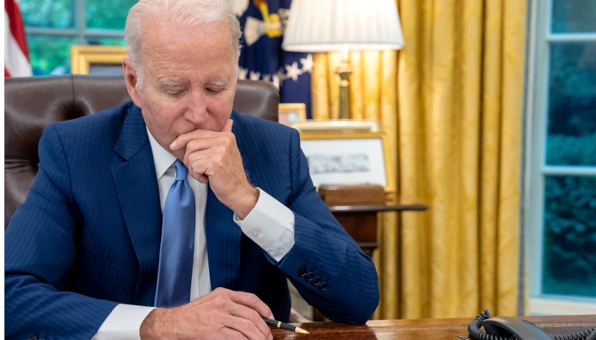 Analysis: Americans Say 2024 Race is About the Issues Not Candidates Puts Biden at a Sharp Disadvantage