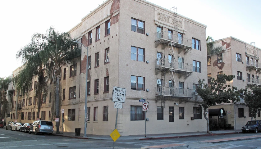 Los Angeles Apartment Building