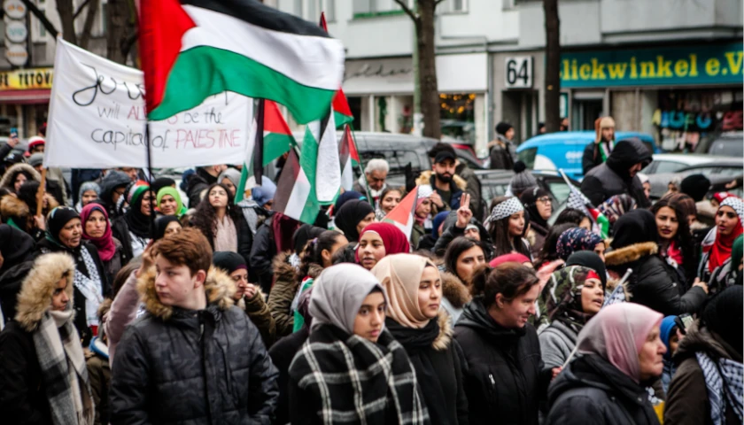 Authorities, Businesses Brace for up to 100,000 Pro-Palestine Protestors at Democratic Convention