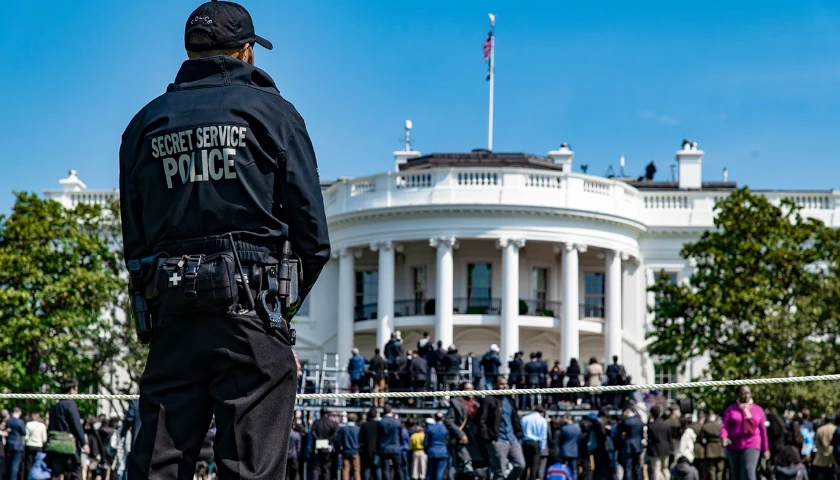 Secret Service in Crisis: Inflexible Protocols, Security Lapses in Spotlight