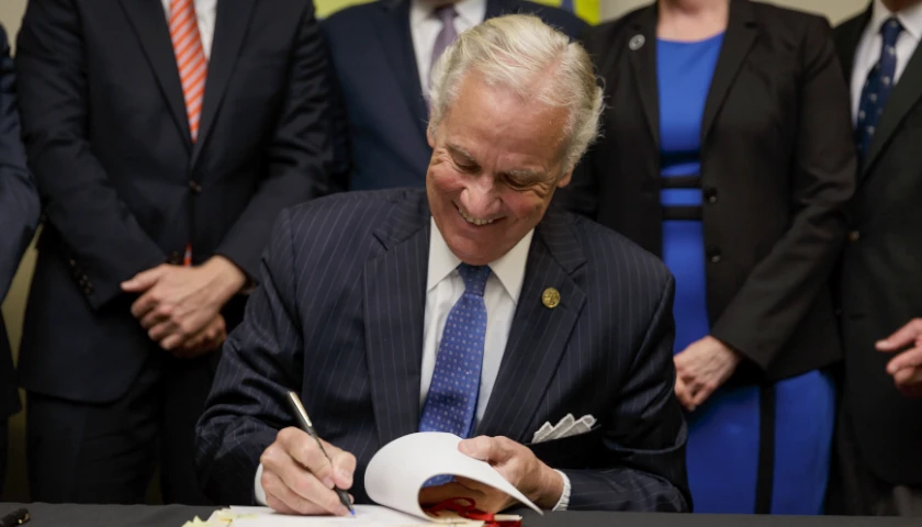 McMaster Signs Tax Credits for South Carolina Railroads and Abandoned Buildings