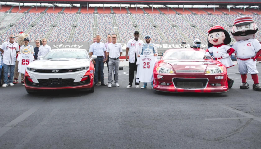 Gov. Bill Lee with the Cincinnati Reds and Atlanta Braves at Bristol Speedway