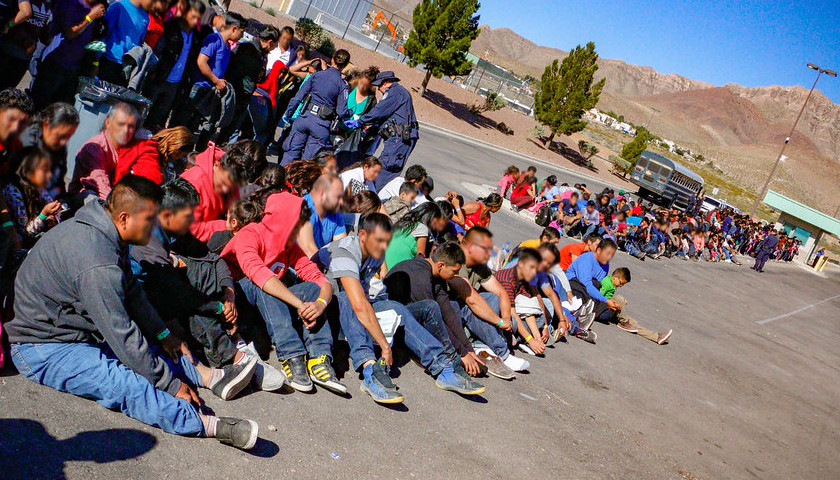 Mexico Planning to Build Shelters for Unaccompanied Migrant Minors Trying to Enter the U.S.