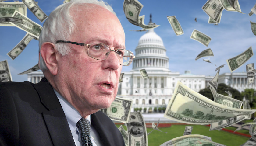 Bernie Sanders Introduces Bill Raising Taxes on Companies That Pay Executives 50 Times More Than Median Worker