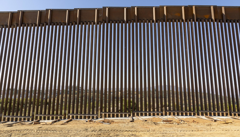40 GOP Senators Allege Biden’s Border Wall Freeze Is Illegal