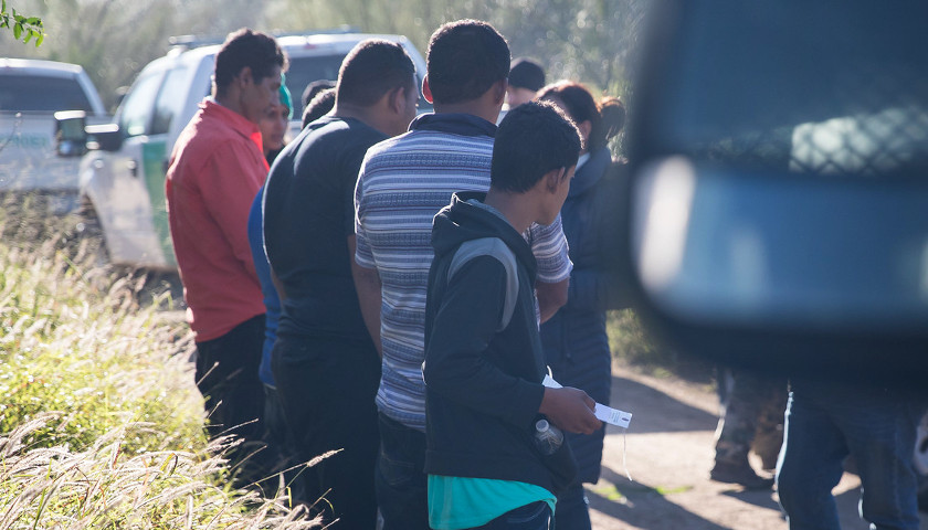 Illegal Immigrants in Rio Grande Valley Being Released Without Court Date