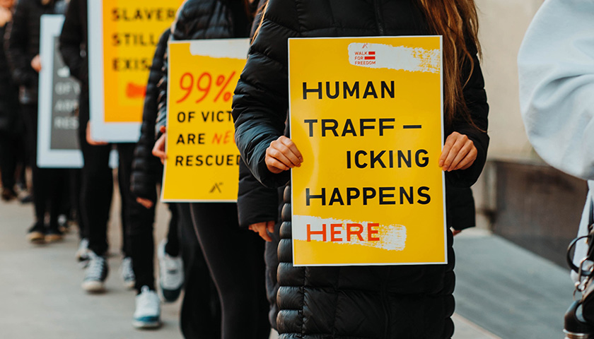 Human Traffickers Using Facebook to Lure Customers, Promising Safe Passage to U.S.