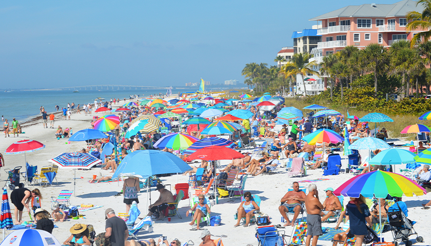 Florida’s Tourism Industry Crippled During Pandemic, Shows Improvement