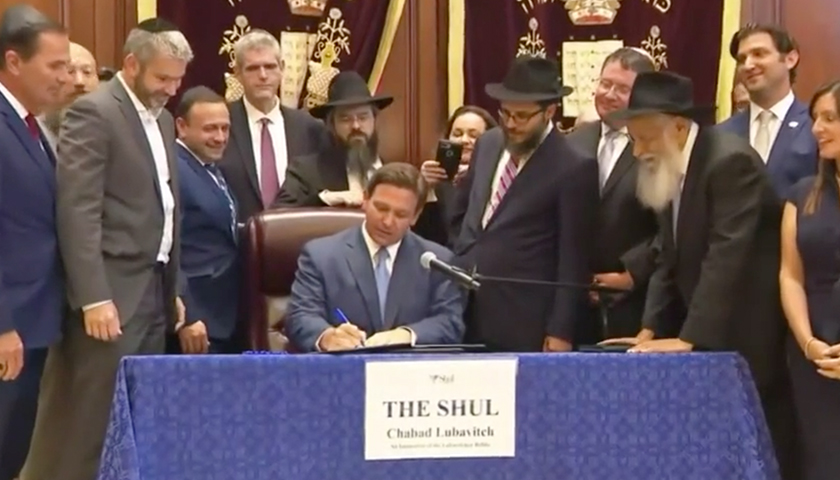 DeSantis Signs Bills Requiring Moment of Silence for Schools, Prioritizes ‘Religious Freedom’