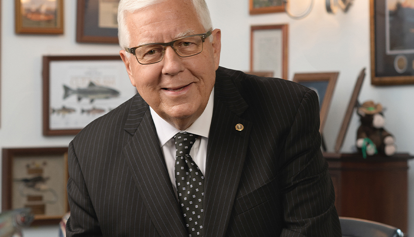 Former U.S. Sen. Mike Enzi Dies Following Bicycling Accident in Wyoming