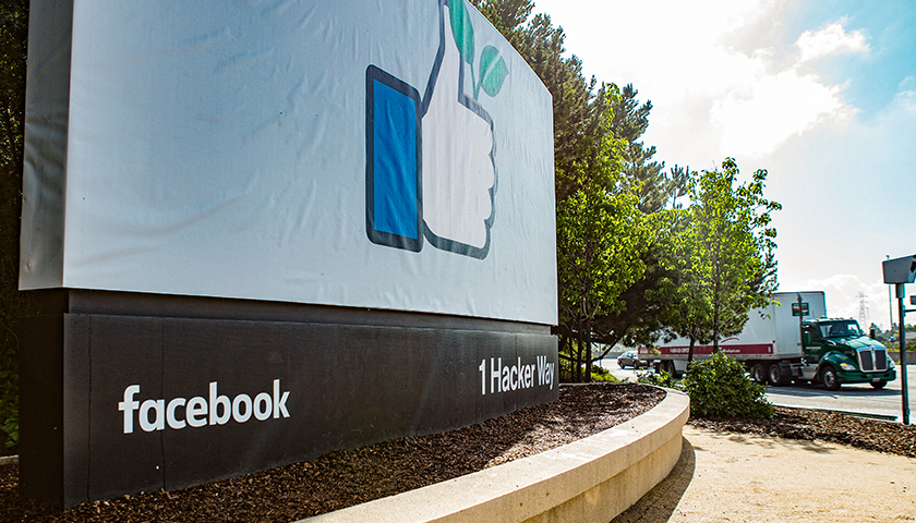 Facebook Reportedly Considers Creating an Election Commission, Just in Time for Midterms