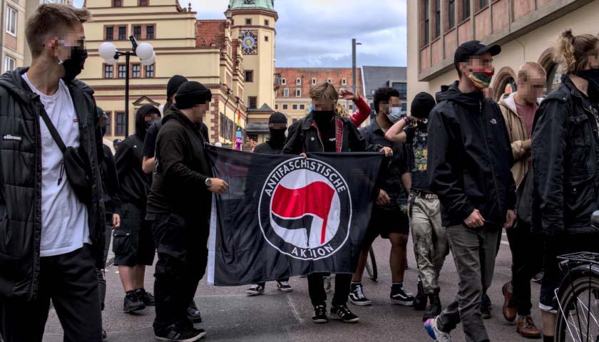 Commentary: Little Outcry Over Antifa’s Equal-Opportunity Beatdowns of Journalists Left and Right