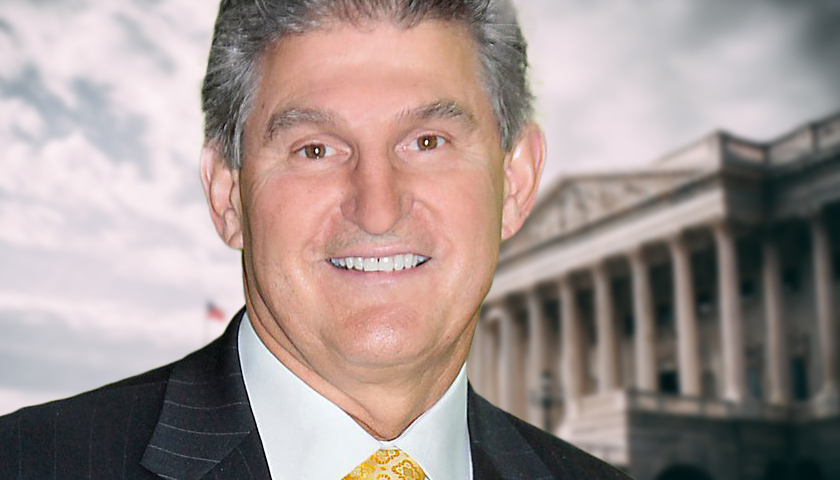 Manchin Reportedly Calls on Democrats to Push Budget Back to 2022