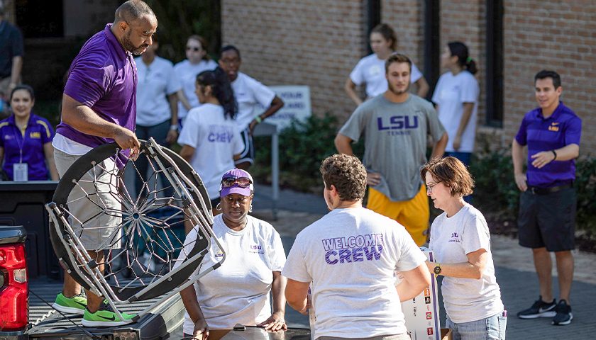 Louisiana State University Begins Disenrolling Students Not Compliant with COVID Regulations