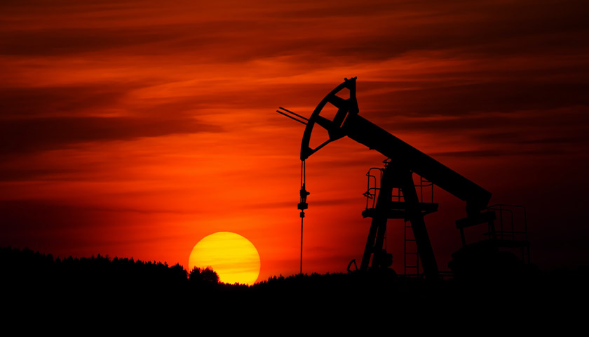 Analysis: White House Keeps Misleading Public on Oil, Gas Leasing