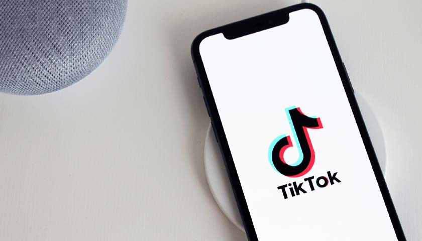TikTok Parent Company Limits Screen Time for Chinese Kids to 40 Minutes Per Day