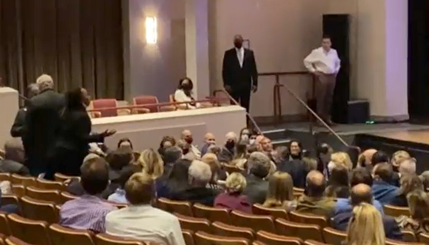 Third-Party Candidate Princess Blanding Interrupts McAuliffe, Youngkin Moderate-Focused Debate