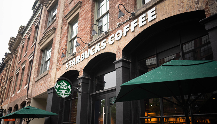 First Starbucks Unionizes in Tennessee