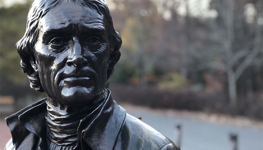 New York City to Remove 200-Year-Old Thomas Jefferson Statue from City Hall