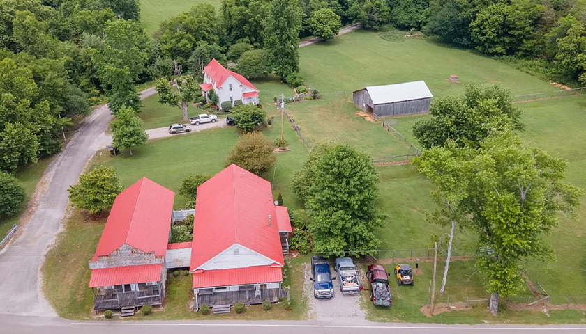 Entire Town in Historic Tennessee Region Up for Sale