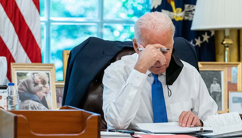 Biden Loses Legal Battle, COVID Confidence as Vaccine Mandate Stalls