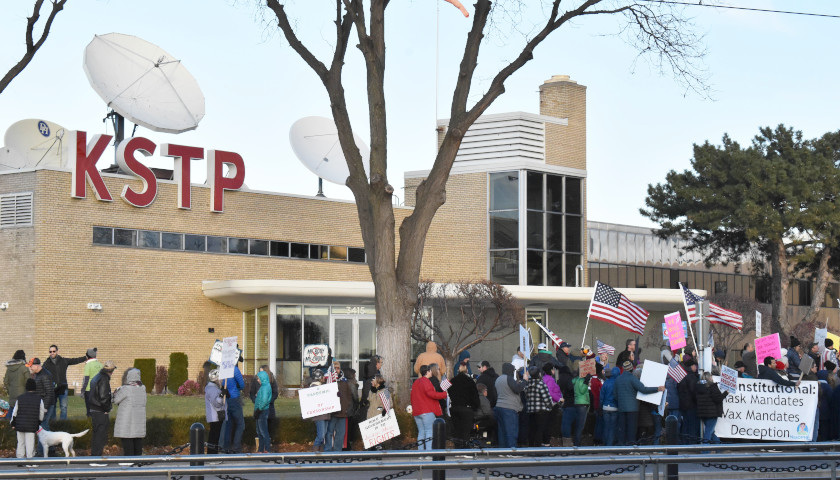 Protest Takes Place Outside KSTP in Minnesota Against COVID Mandates