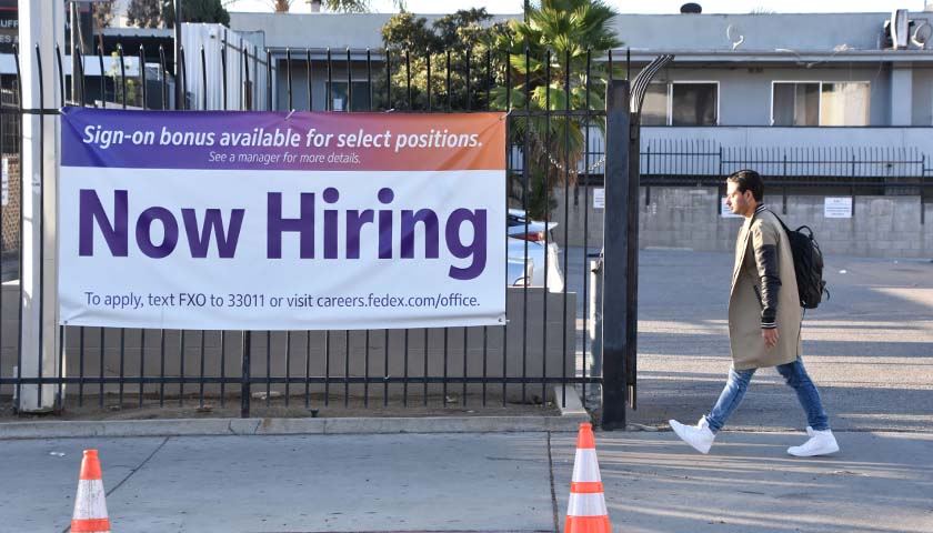 Job Openings Hardly Budge as Americans Continue to Quit Their Jobs in Droves