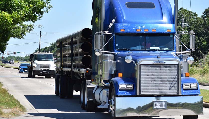 Amid Supply-Chain Logjams, Infrastructure Bill Allocates $250M to Target Truck Emissions at Ports