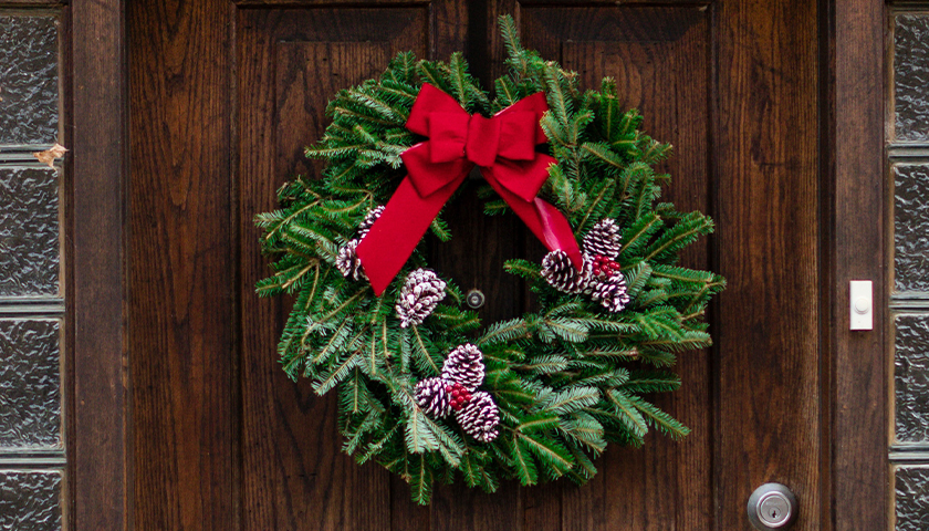 Frat House Cannot Hang Its Own Christmas Wreath, University Insists