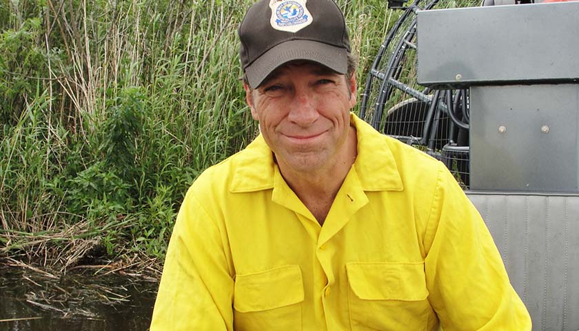 Commentary: Mike Rowe Scholarship Highlights the Lost Virtues of Hard Work and Sweat