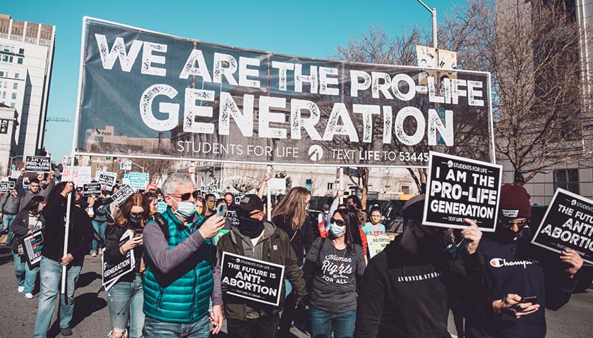 Pro-Life Movement Pledges to Mothers and Their Children: ‘No Woman Stands Alone’