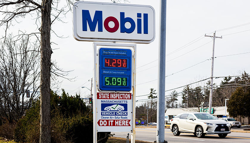 The Republican National Committee Registering New Voters at Gas Stations as Prices Surge