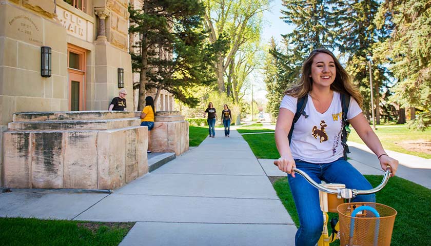 Wyoming State Senate Passes Amendment to Defund University’s Gender and Women’s Studies Program