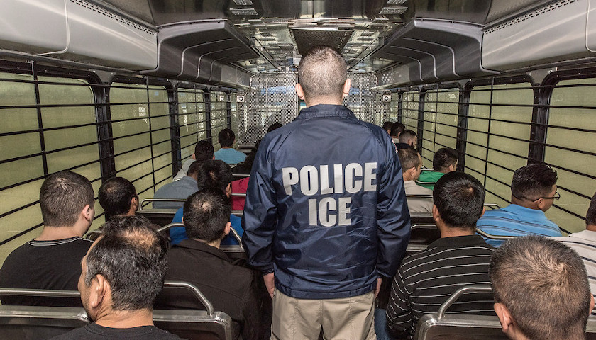 Arizona and Texas Continue to Bus Thousands of Willing Illegal Immigrants to Washington D.C., Add NYC as a Destination