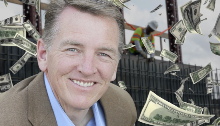 Gosar Introduces Bill to Ban Remittances Until Border Wall Is Complete