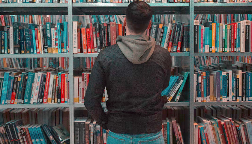 Virginia Beach School Board Removes ‘Gender Queer’ from Libraries; Other Books Stay