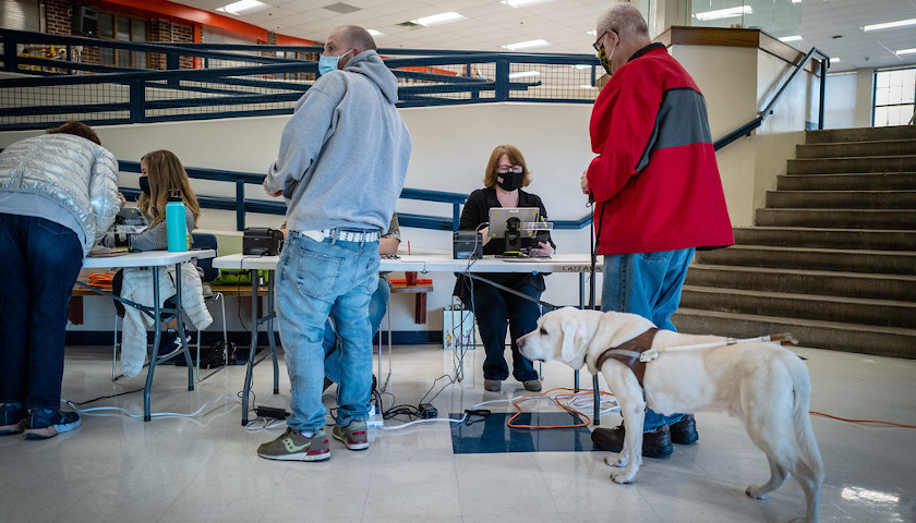 Complaint: 586 Duplicate Registrants on Minnesota Voter Rolls