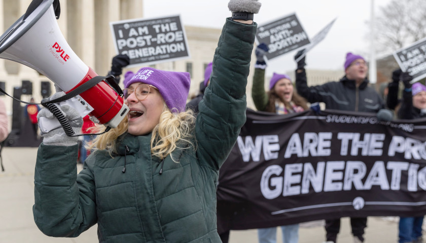 Polls: Majority of American Voters Want Abortion Restrictions