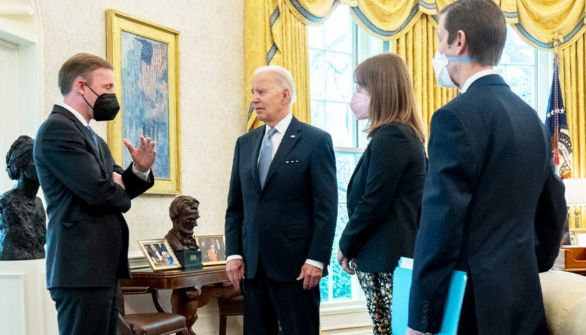 White House Slowly Imploding over Biden’s Lackluster Messaging: Report